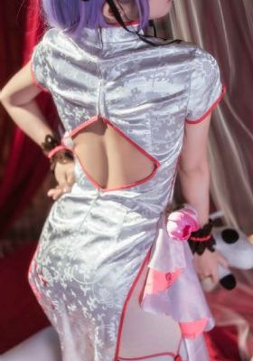漂亮的小桃子